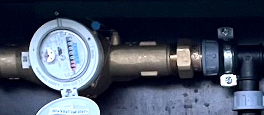 Wasserzähler im Verteilerschrank der IRRIGATECS® Bewässerung